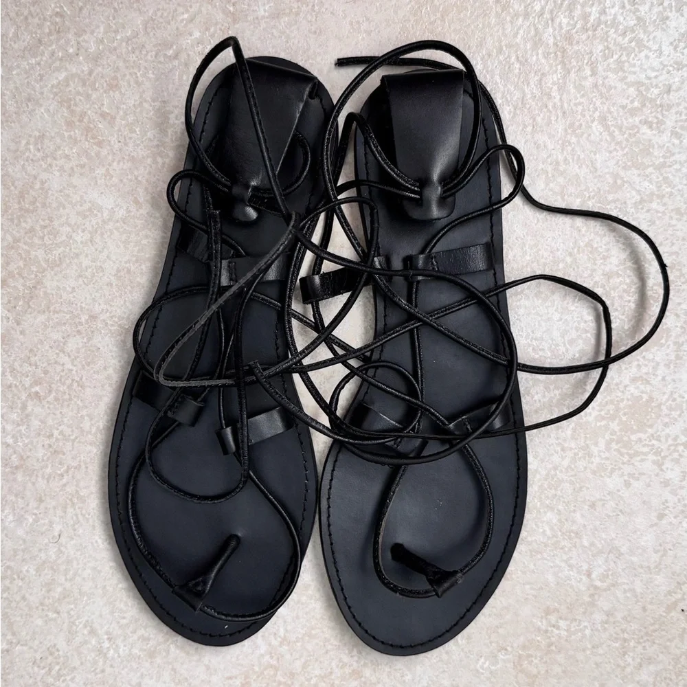 UO Elegant Black  Sandals Size 8